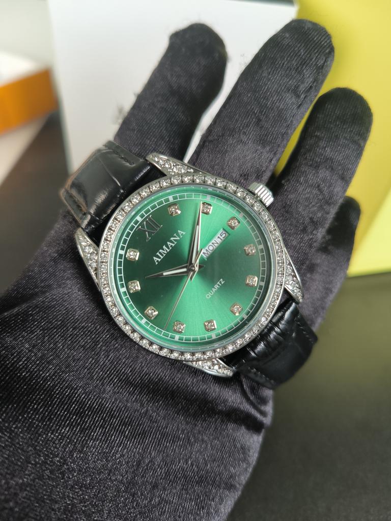 Top Brand Good design Unisex Watch leather  with diamond