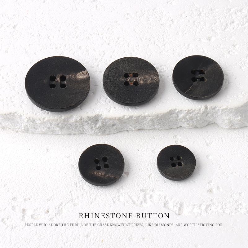 

5pcs High-End Matte Surface Horn Buttons Blazer Sweater Four-Eye Buttons Versatile Coat Trench Coat Buttons 15mm black matte