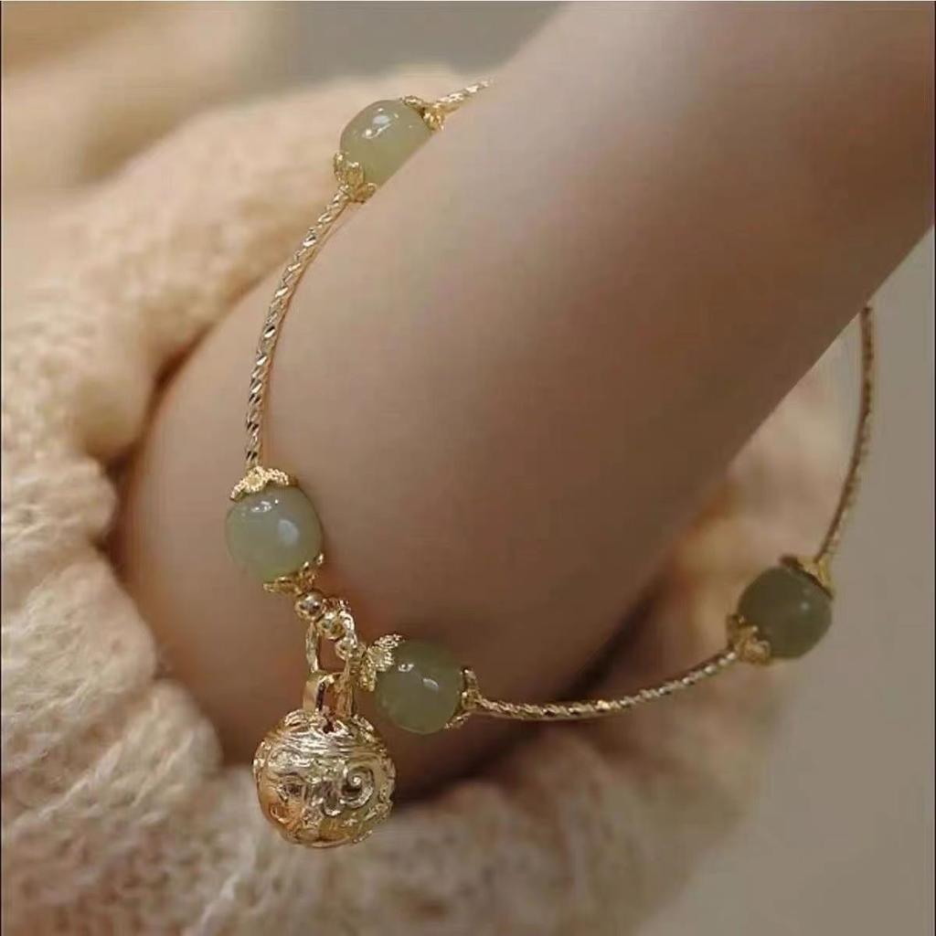 New Niche Design Girlfriend National Style Gold Silk Bell Pendant Girlfriend Bracelet Bracelet Female