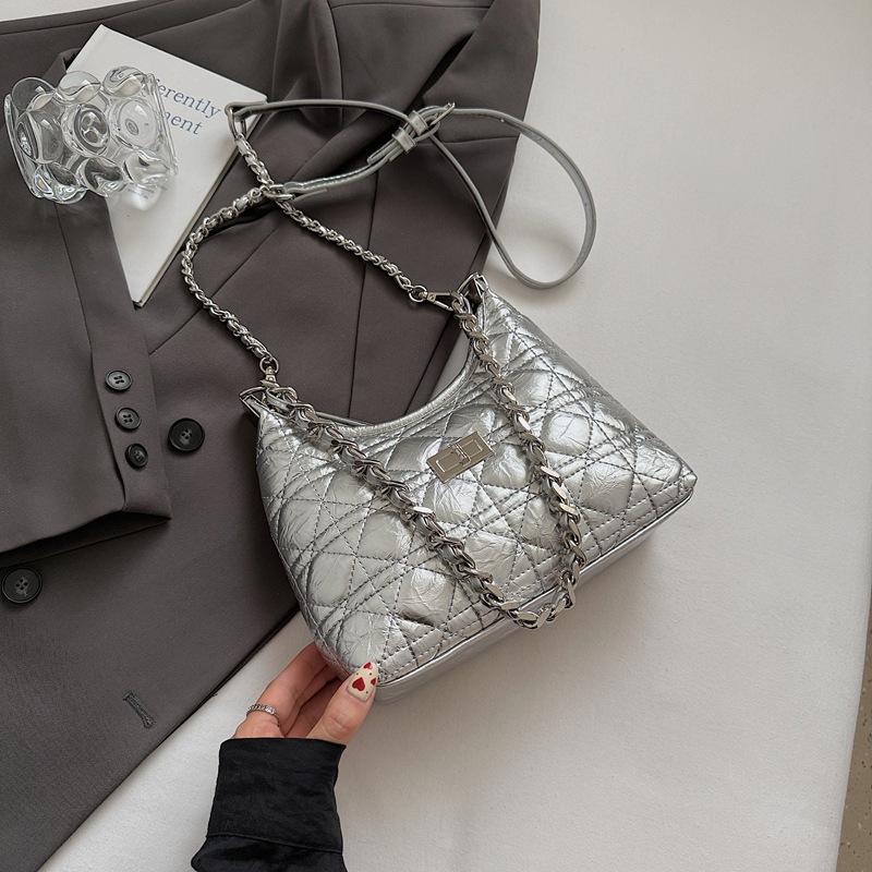 Rhombus chain shoulder bag summer new women's high-end texture commuter bucket bag