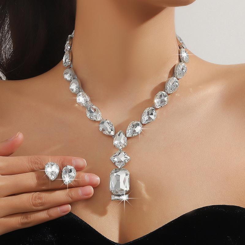Schmuck Halsketten-Set Farbige Ohrringe Halsketten-Set Brautkleid Accessoires Funkelnder Schmuck