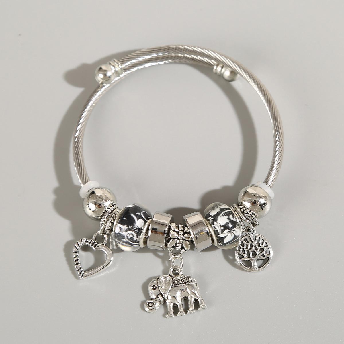 

1 exquisite and versatile elephant bracelet suitable for vacation, travel, photography, combination and accessories