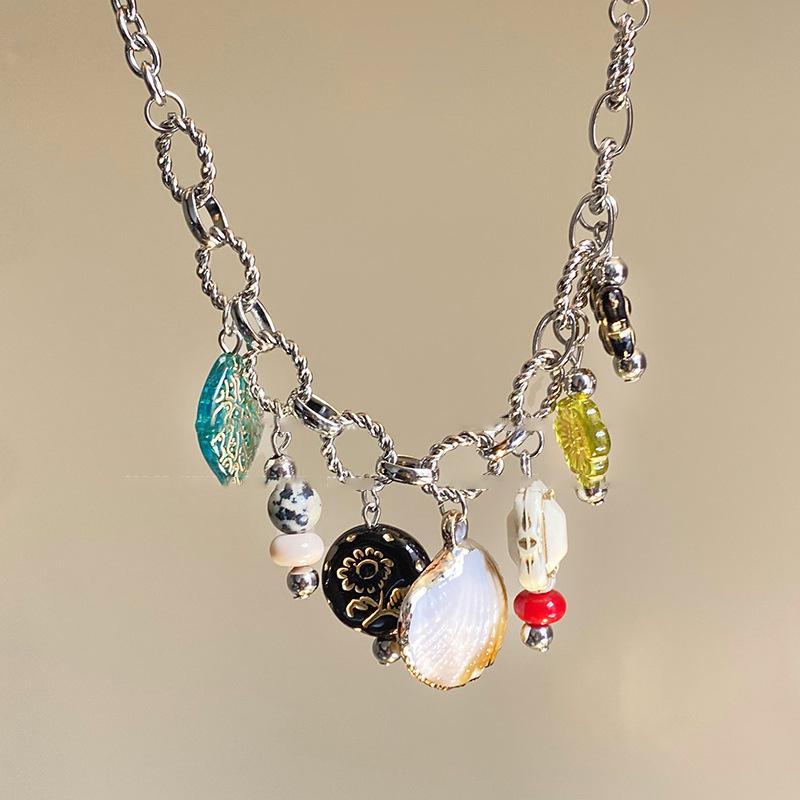 

Ожерелье-подвеска с бахромой из ракушек, цветов и бабочек, темпераментная цепочка до ключиц, легкая роскошь, нишевая модная бижутерия для женщин