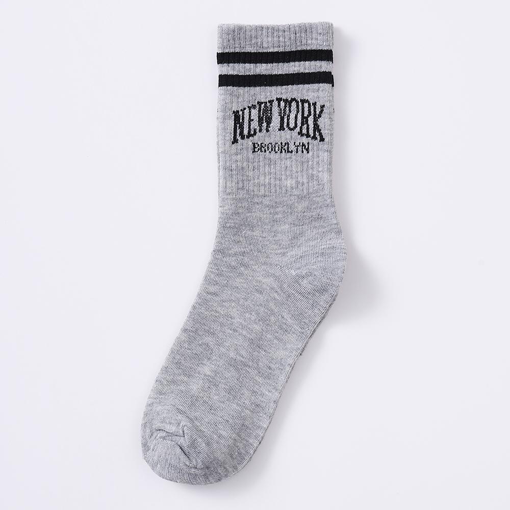 

5 Pairs Women S Mid Socks Solid Color Breathable Comfortable Autumn Winter Sweat Absorbing High-Quality Casual Socks Men Sports One Size