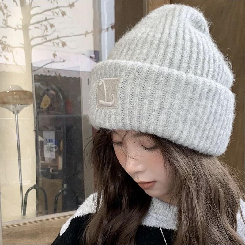 Keep Warm In Autumn and Winter, Thicken Ear Protectors, Large Head Circumference, Versatile Face, Small Pile of Hat Women