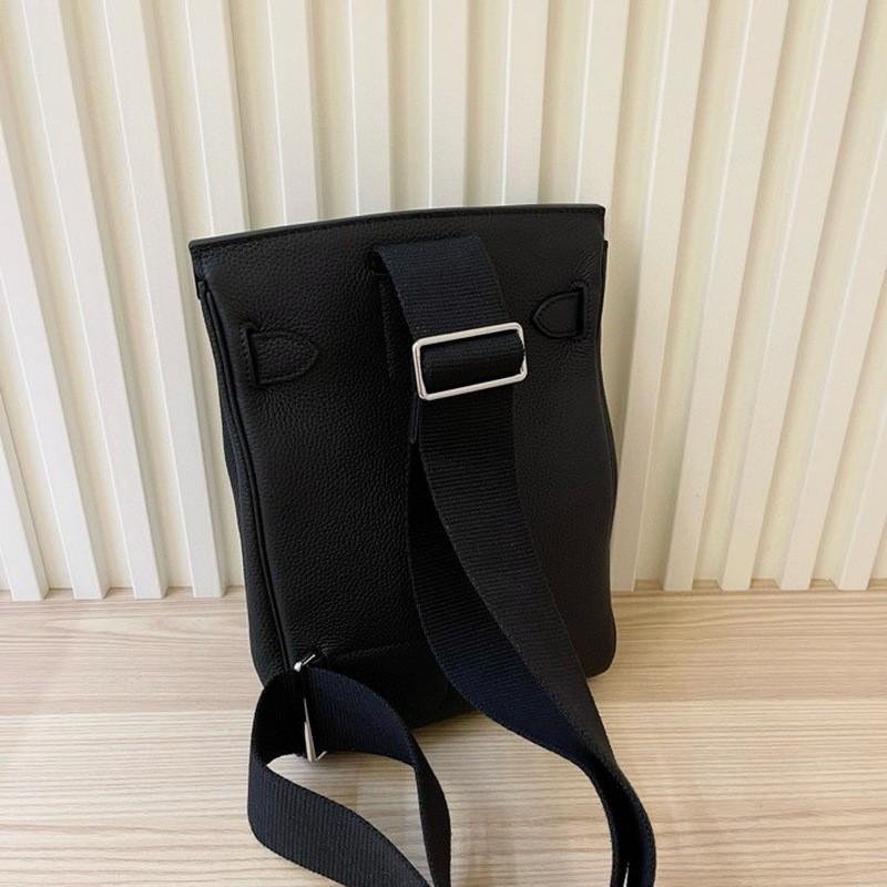 Unisex Genuine Leather Chest Bag 2026