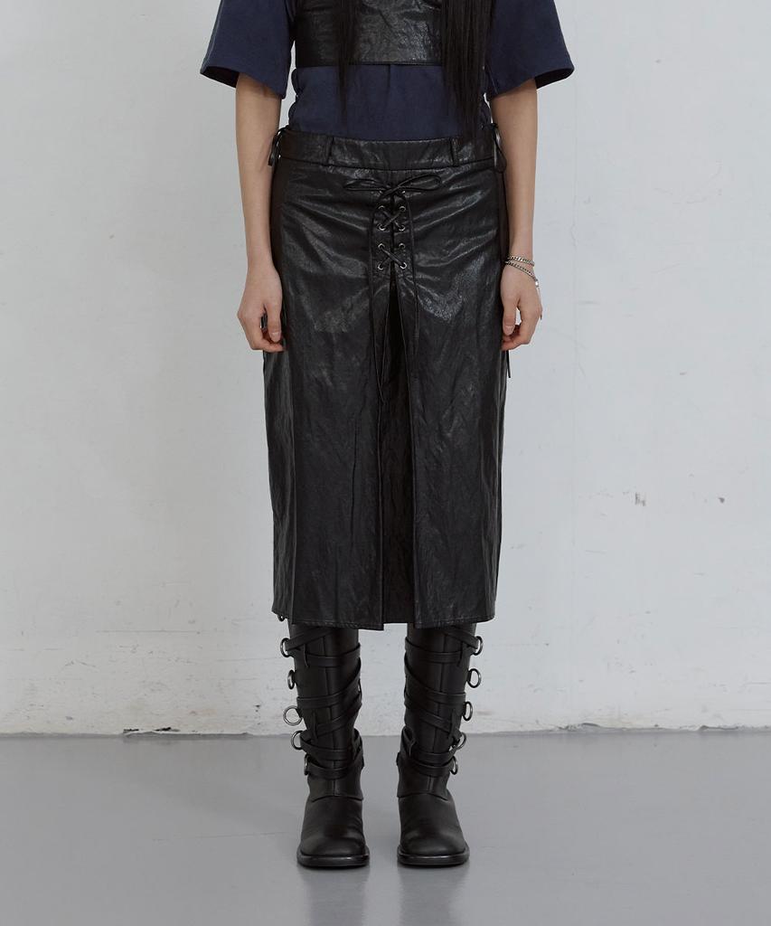 Uusoo Leather Eyelet Skirt_ Black