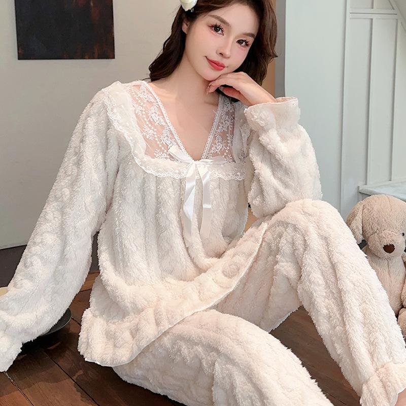 Ny stil Senior Sense Princess Wind Pyjamas Dame Coral Flanell Vinter todelt sett Cashmere fortykket dress