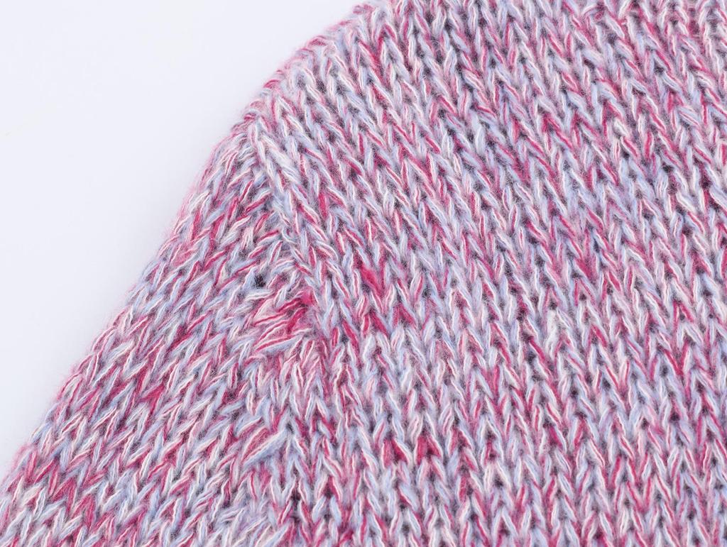 Gradient Starry Sky Knitwear: Fashionable Casual Color-Blocking Style