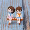 1Sada Sweet Couple Diy Miniaturní figurka Garden Deco Seat Micro Landscape