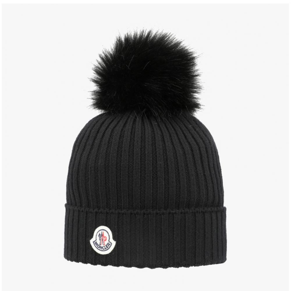 Moncler Pom Pom Beanie Logo Patch 3b00007 M1131 999