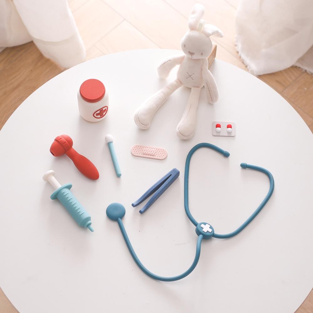 Montessori Doctor Toys Kids Pretend Silicone Play House Toys Toddler Silicone Medical Set Toys Children Nurse Games Toys Set