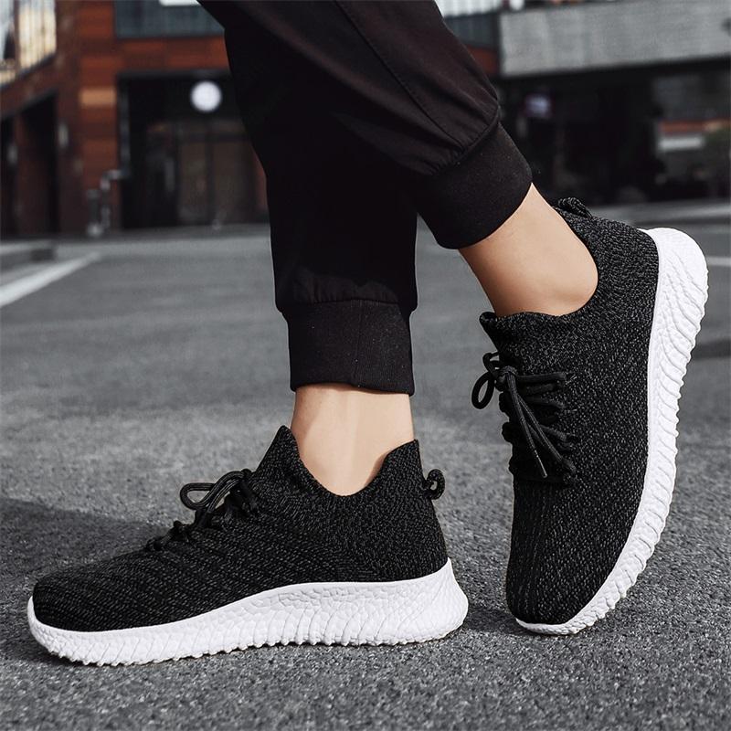 Large Size Fashionable Breathable Lightweight Sports Flying Mesh Shoes Outdoor Hiking Shoes Socks Shoes Sports Casual Men's Shoes