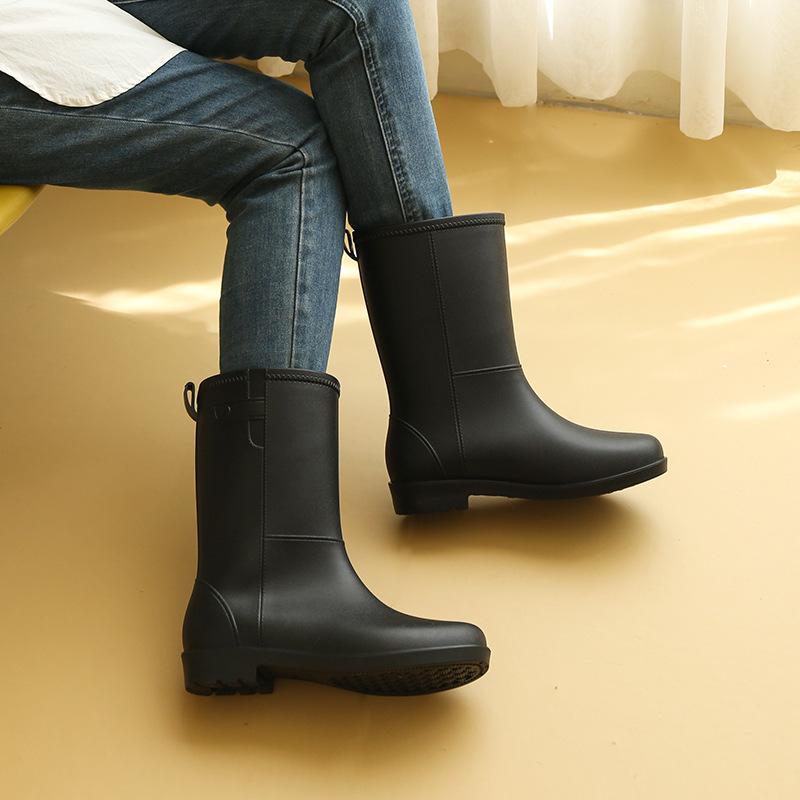 Fashionable Women's Mid Calf Rain Boots Fleece Lined Anti-Slip Half Boots Adult Rain Shoes Wholesale