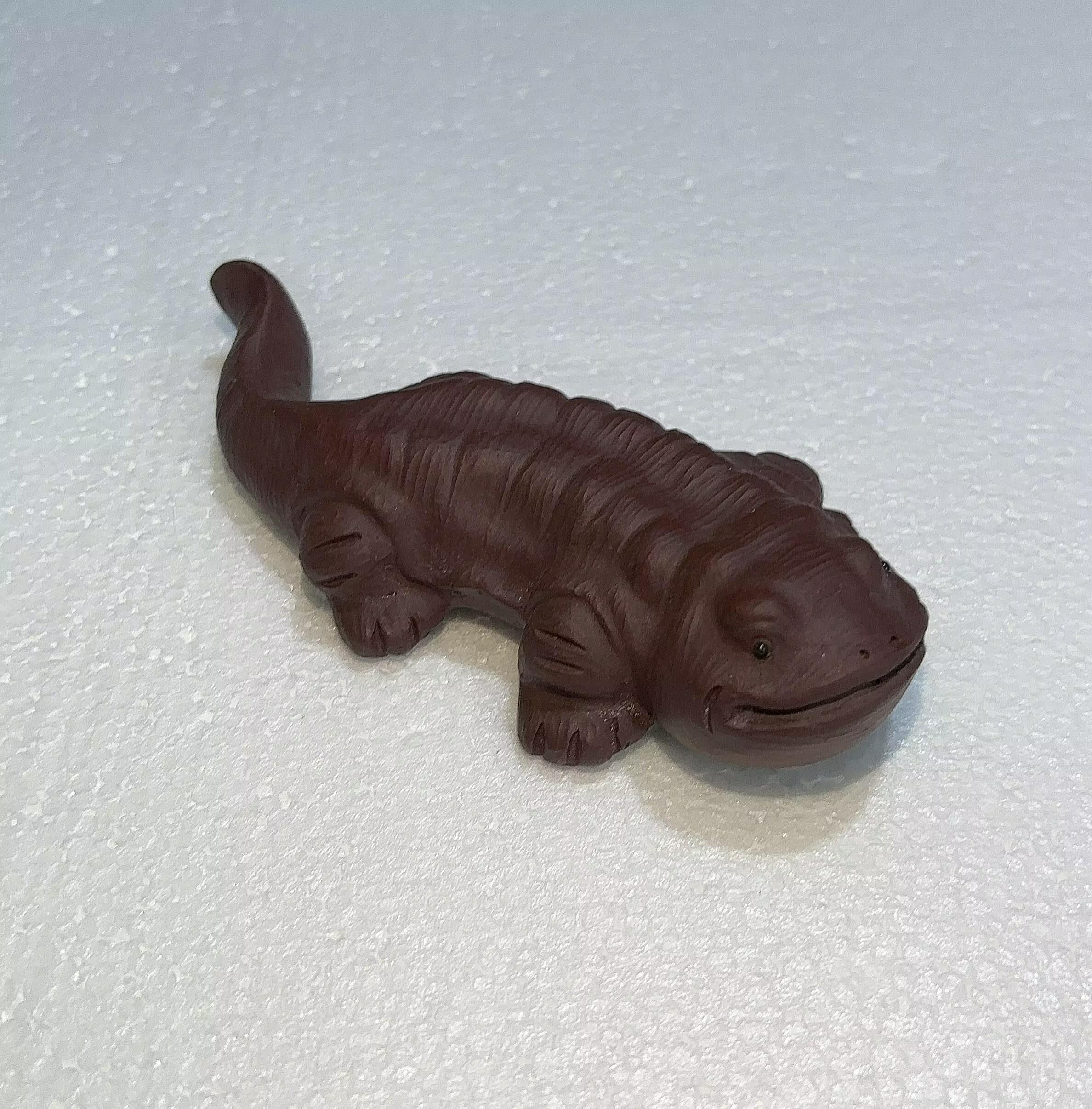 

Yixing, China Sculpture Purple Clay Tea Pet Creative Fish Shaped Tea Carving Crafts Tea Set Decoration 12.5x6x3cm