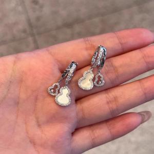 Silver needle zircon crystal gourd stud earrings light luxury high-end earrings simple daily versatile new Chinese earrings wholesale