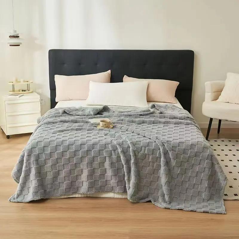Bedding Waffle Plush Multifunctional Blanket Warm Soft Tuff Blanket Suitable for Autumn and Winter Sofa Bed Decor Cover Gifts