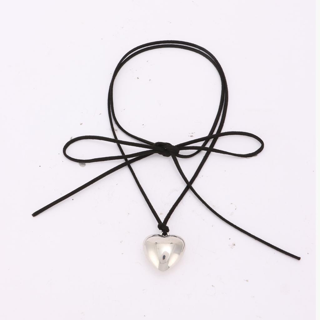 Hot-selling cherry pearl necklace women's ins style fashion high sense love collarbone chain new item pendant