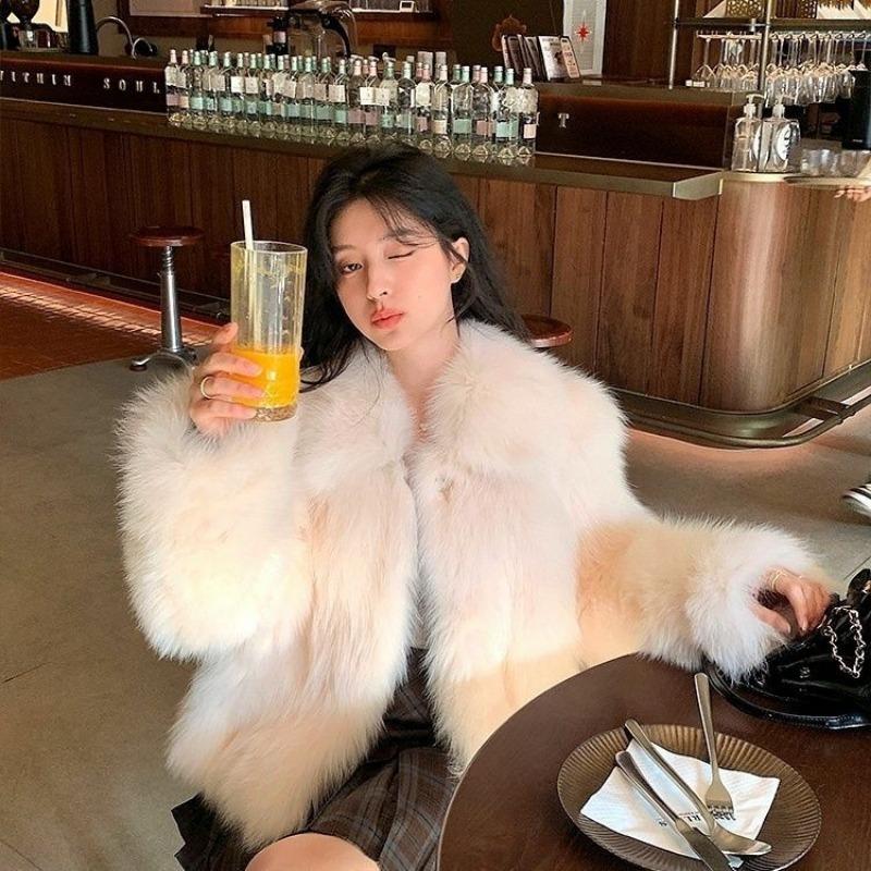 

Toka imitation Rex rabbit hair short fur jacket winter warm celebrity style artificial fur cotton-padded coat women S абрикосовый