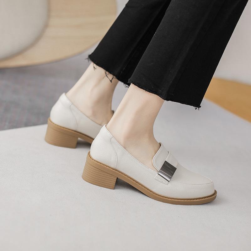 

Кожаные туфли на плоской подошве для женщин Huizhou, виноградные, такие же, черные, маленькие кожаные туфли, осенне-зимние, новые, круглые мокасины 34 белый