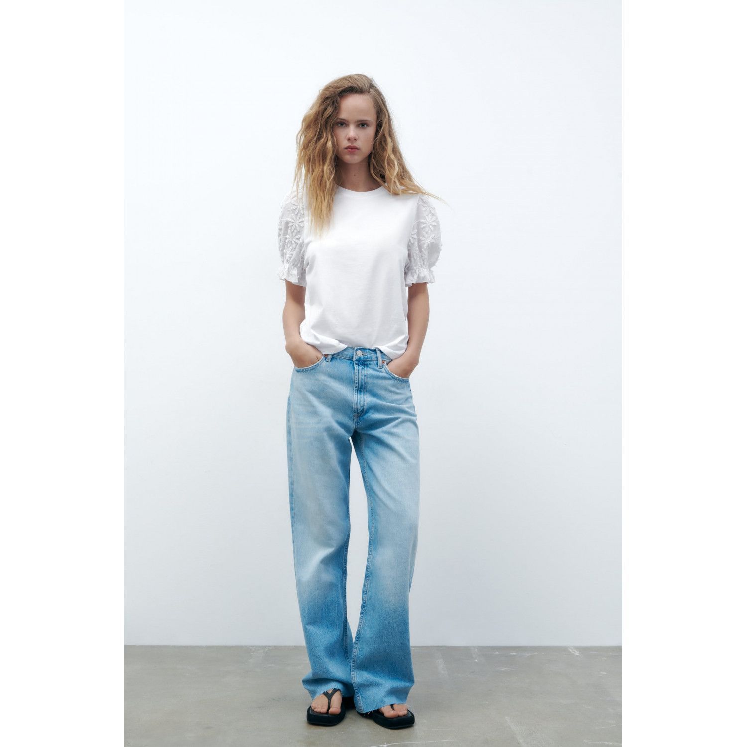 

PUFF SLEEVE T-SHIRT