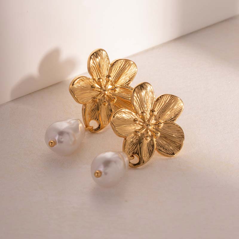 Vintage Gold Color Flower Pearl Pendant Earrings For Women Exaggerated Metal Floral Statement Earrings Jewelry Gift 2026 Trendy
