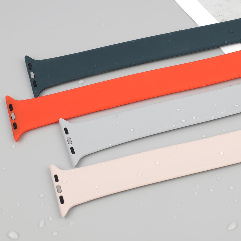 Silicone Loop Watchband 42mm 38mm 40mm 44mm Belt Bracelet Sport Wristband Replacement Watch Strap for Watches SE 6 5 4 3 2 1