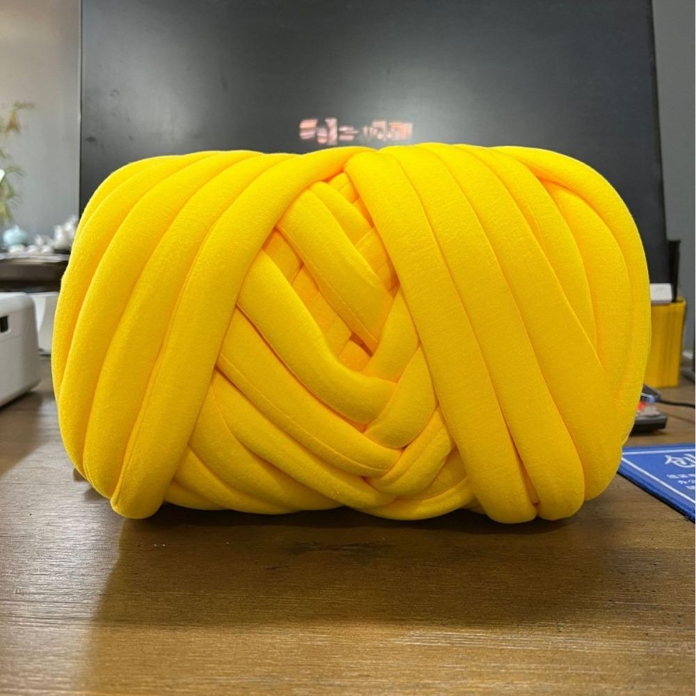 2.5cm Chunky Yarn Super Velvet Bulky Yarn Easy Projects Tube Yarn Pet Beds