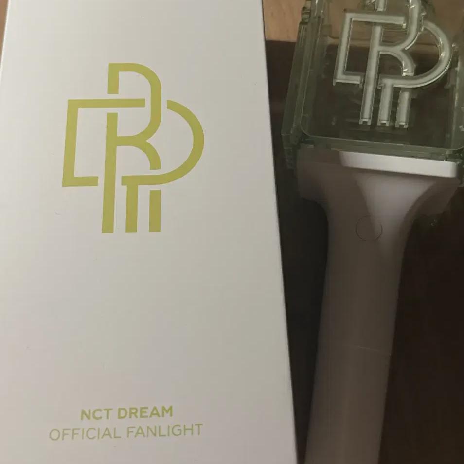 

Ncity Dream 127 Новогодний лайтстик Марк Хэчан