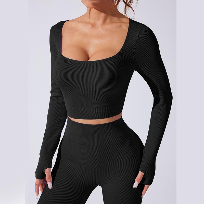 Seamless Knitted Yoga Suit Set Peach Hip Tight Fitness Yoga Suit Set Two Piece Set For Women