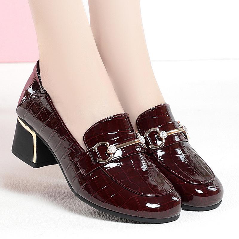 

Модные женские туфли-лодочки Роскошные черные лакированные туфли на высоком каблуке Модные туфли с квадратным носком и блочным каблуком Женская обувь Офисные туфли-лодочки Рабочие туфли на каблуке 35