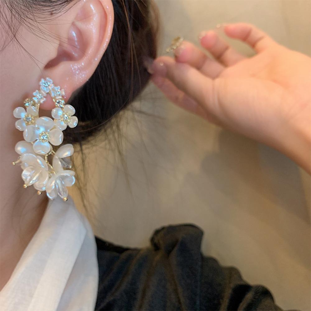Exaggerated Flower Dangle Earrings Crystal Petals Stud Earrings Beach Earrings  Ladies/Girls
