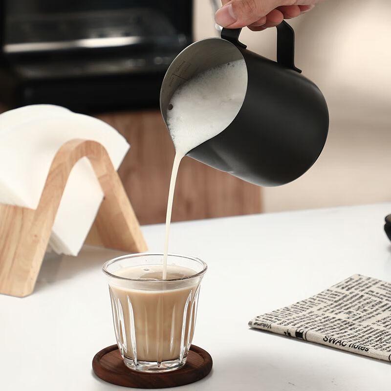 Stainless Steel Latte Art Milk Frothing Pitcher with Scale