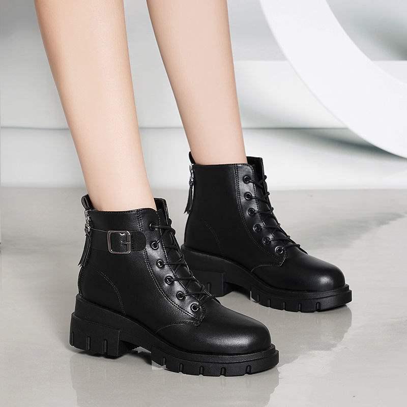 2025 Women's British-Style Martin Boots: Autumn/Winter, Trendy Korean Short Design with Thick Soles & Plush Lining for Versatile Student Look.