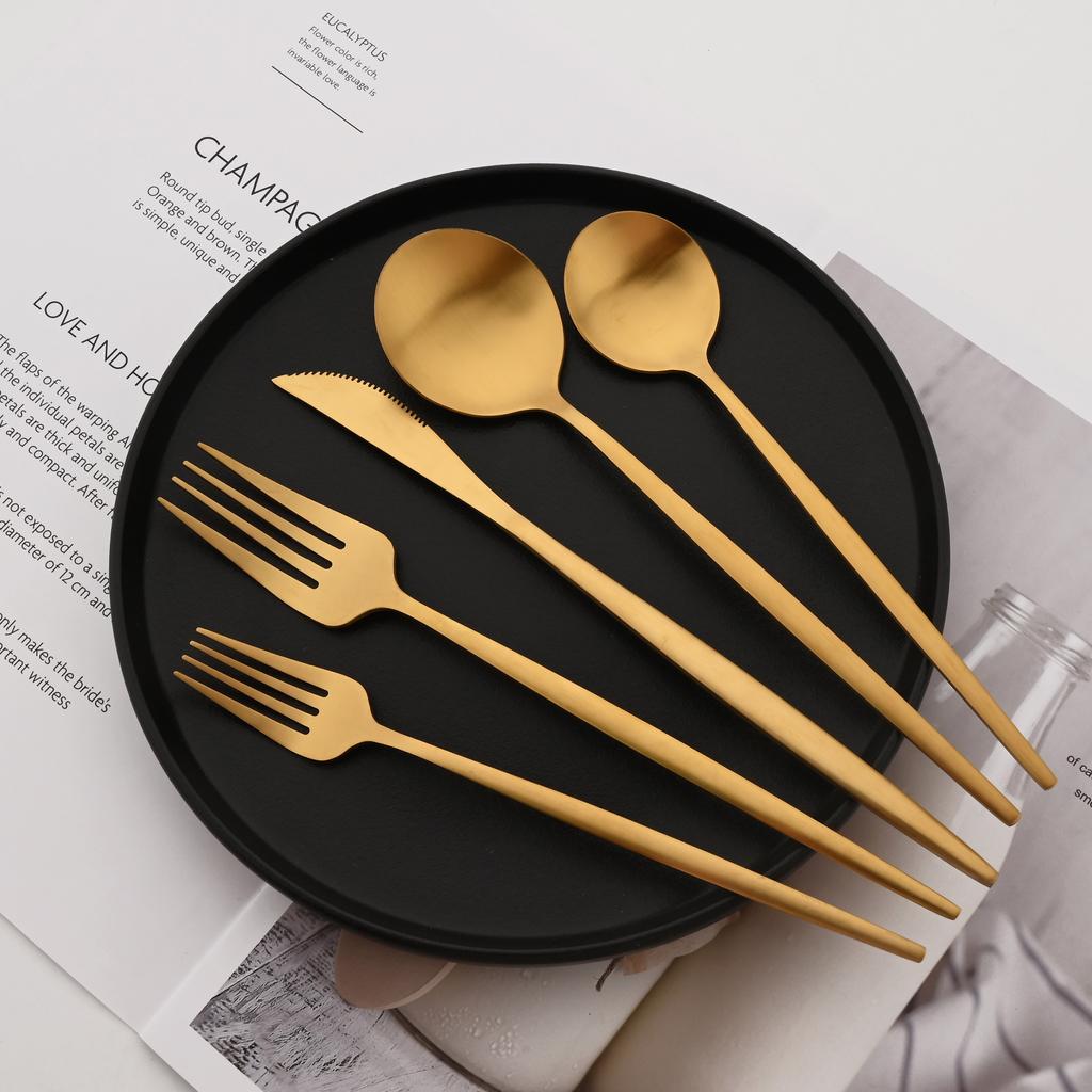 30 Teile/satz Geschirr Matte Schwarz Messer Salat Gabeln Dessert Löffel Besteck Set Edelstahl Besteck Familie Geschirr für Party