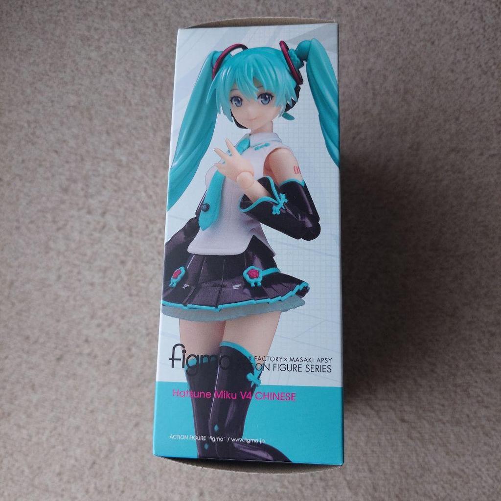 [USED] figma Hatsune Miku V4 Chinese figure (shipping included)