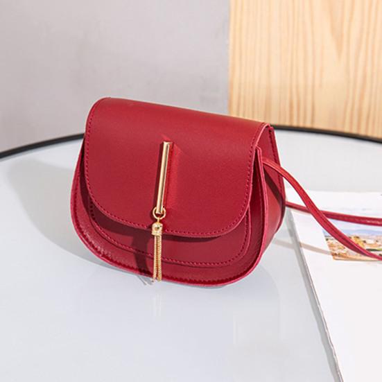 Kvinners Enskulderveske Metallkvaster Fuskepussskinn Smal Rem Ensfarget Bærbar Bursdagsgave Rektangel Damer Crossbody Mobiltelefonveske