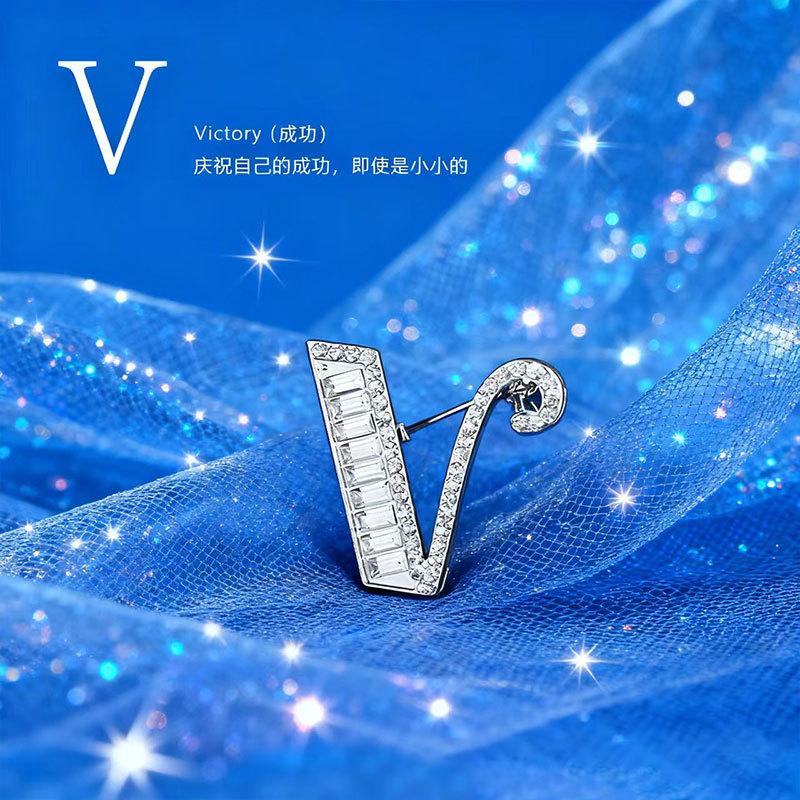 26 English Alphabet Brooches, Men'S And Women'S Suits, Collar Pins, Creative Brooches, Rhinestones, Crystal Anti-Light Pins