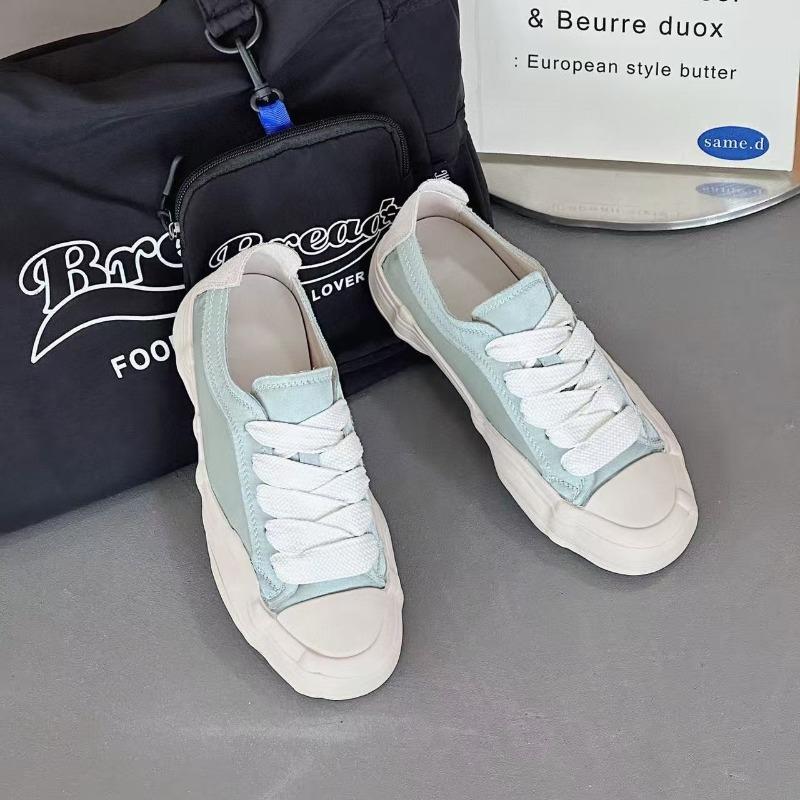 Neue atmungsaktive Retro-Canvas-Schuhe Damen Seidensatin runde Zehenpartie Schnürschuhe Auflösende Board-Schuhe Plateauschuhe Damen