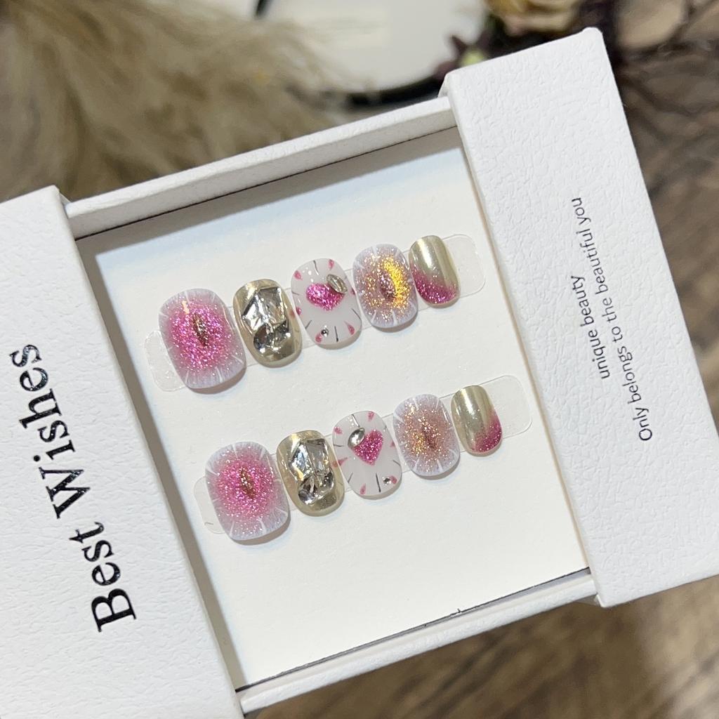 Pure Hand-wearing Armor Short Sweet and Cool Girl Cat Eye Nail Art Hand-painted Demon Eye Fake Nail Removable Nails