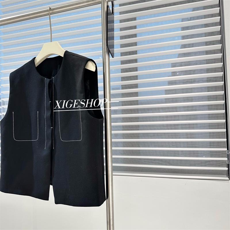 

Женский шикарный жилет с круглым вырезом и видимой строчкой - новая осенняя европейская модель, свободная, многослойная короткая куртка M чёрный