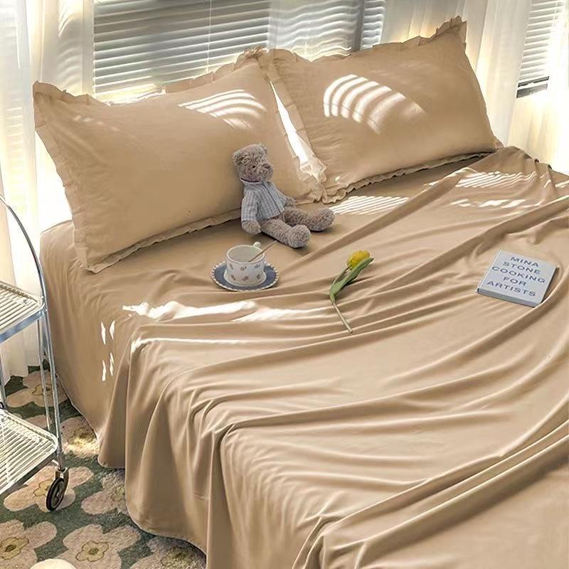 Black Dirt-Resistant Single Bed Sheet for Dormitory & Hotel - Minimalist Style