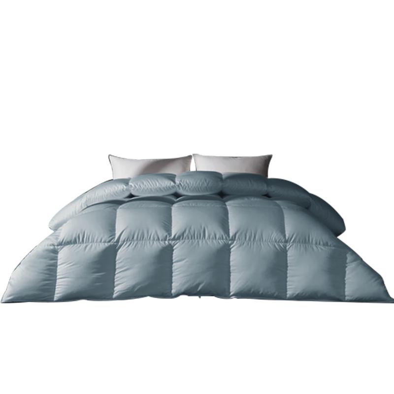 

Victor 95% Goose Down Quilt with 100-Thread Count Cotton Sateen Cover 200cm*230cm