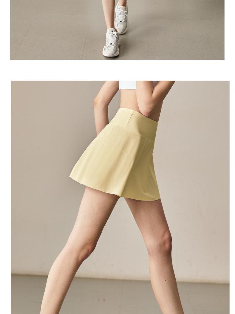 White Sports Mini Skirt: Two-Piece Style, Anti-Exposure - Perfect for Badminton, Tennis, Running & Fitness. Women's Half Skirt for Summer.