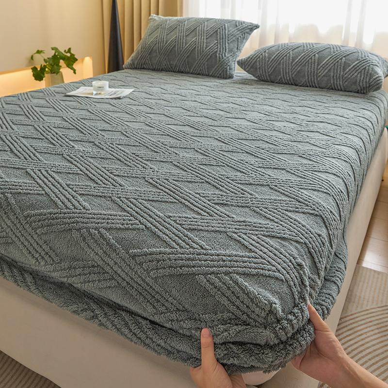 Lenzuolo con angoli in peluche a tinta unita Pile di corallo Anti-acaro Morbido Confortevole Antiscivolo Coprimaterasso Jacquard Copertura protettiva per letto