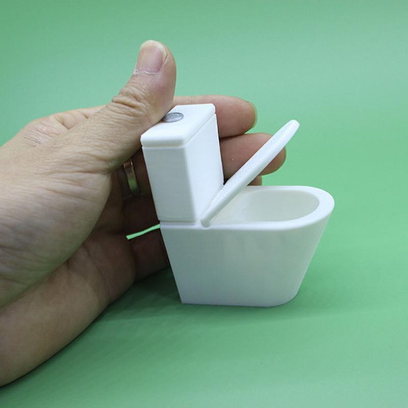 Dollhouse Simulation Toilet Seat Vintage Dollhouse Bathroom White Toilet Doll House Miniature Baby Pretend Toy Doll Accessories