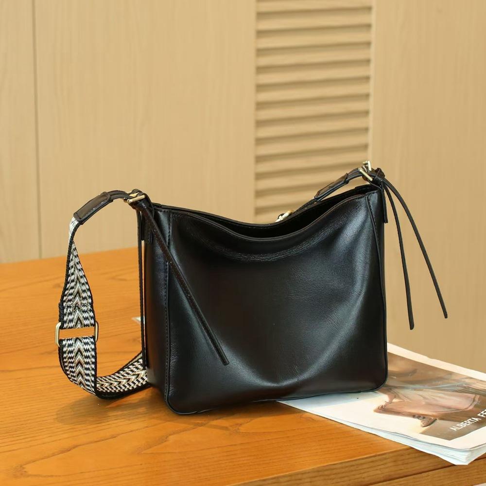 Genuine Leather Women's Bag Luxury Designer Shoulder Bag Vintage Style High Quality Cowhide Women Crossbody Bags 8803