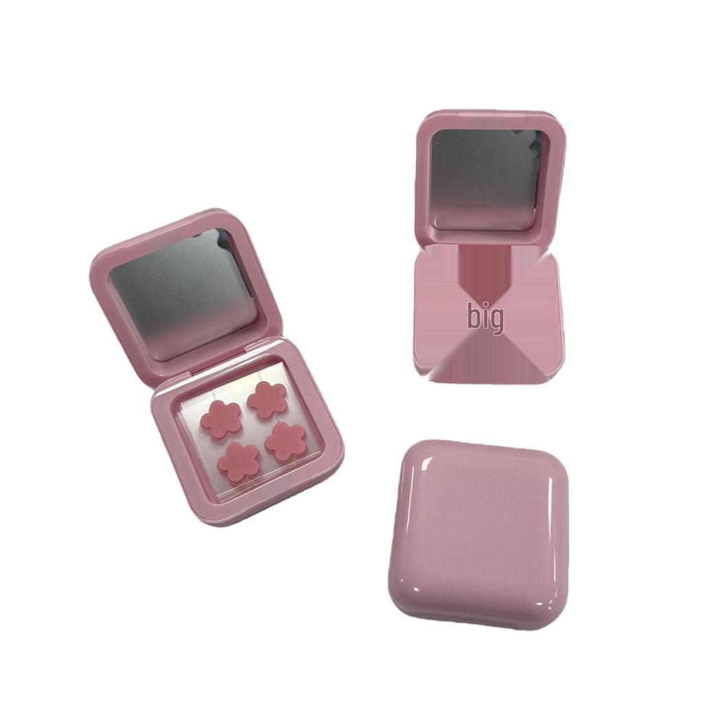 Zrcadlo na líčení ve hvězdném stylu s růžovým čtvercovým pouzdrem a hydrokoloidními náplasti na akné ve tvaru mráčku