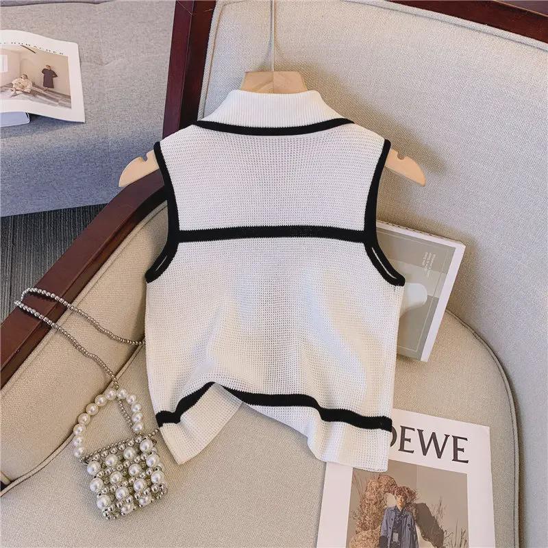 Summer Xiaoxiang Style Sleeveless Knitted Vest - Artful, Contrasting Colors, Celebrity Chic
