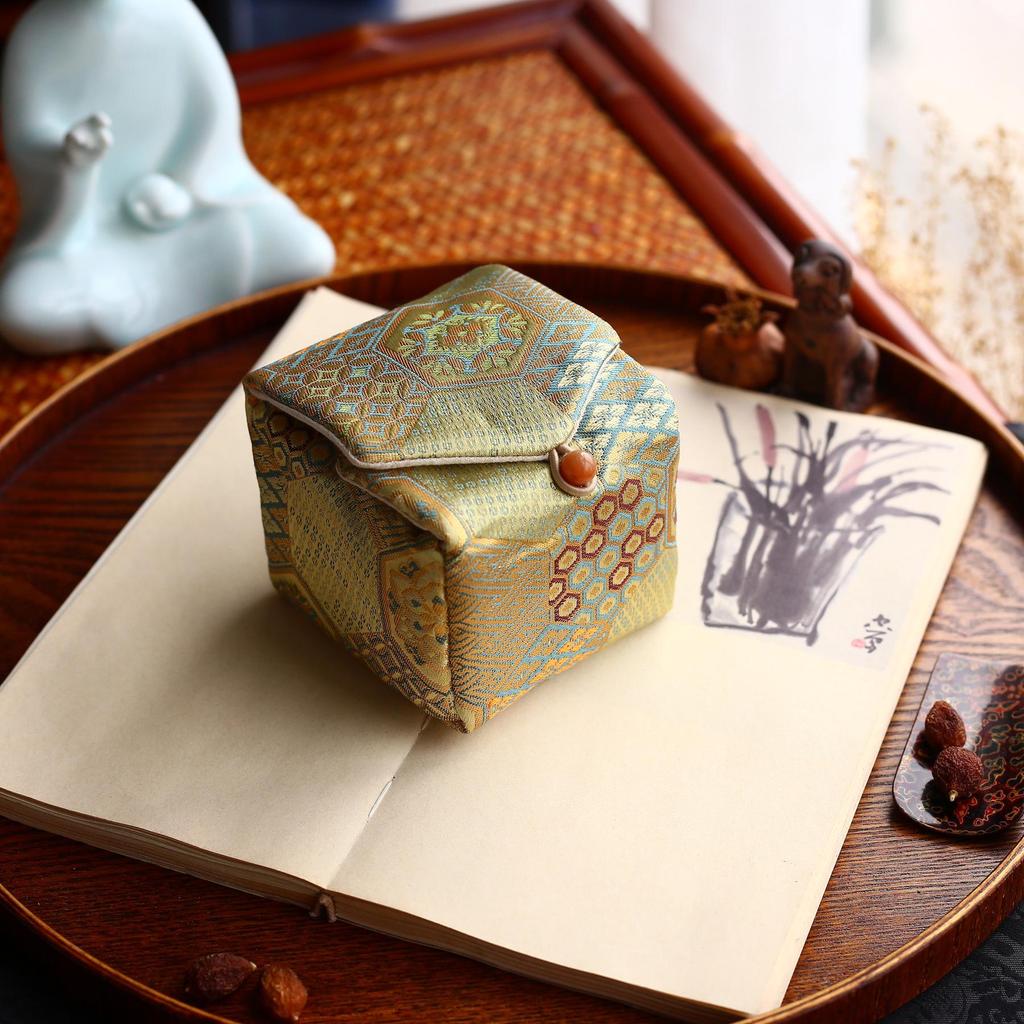 34-Color Chinese & Japanese Brocade Gaiwan Zisha Teapot Ceramic Cup Set With Cotton Bag